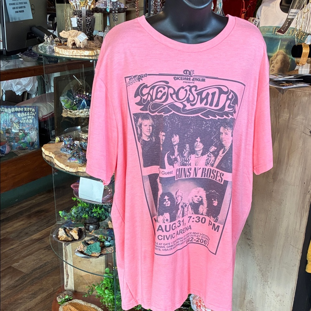 VINTAGE STYLE Aerosmith Graphic Tee Concert T-shirt - Picture 2 of 3